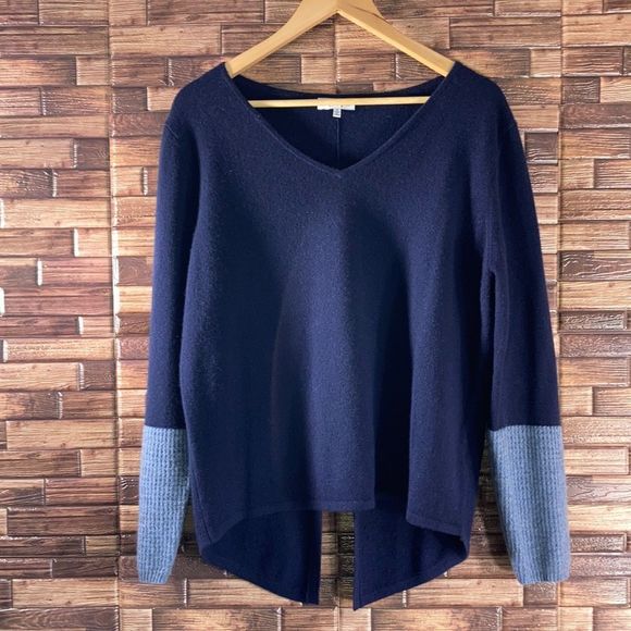 Women’s Medium  Knyt & Lynx Blue Pullover Cashmere Sweater - Picture 1 of 8